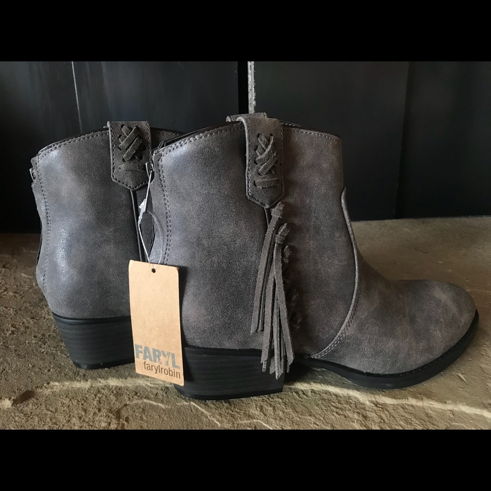 Brand New FARYL ROBIN ankle boot.